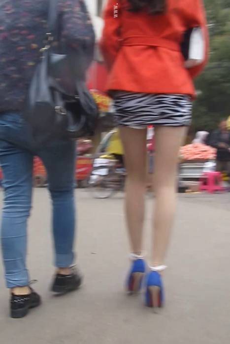 [大忽悠买丝袜街拍视频]ID0866 2013年3月之41