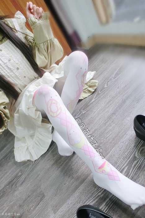[PR社呆萌橘子酱]ID0106 呆萌橘子酱aa50--性感提示：火辣网袜女仆装令人心动俏佳人蕾丝纤细美腿凹凸有致美丝诱惑三角雪肤香肩高跟诱惑熟的味道丝袜连体丝袜妖艳心动不已浪女夜色朦胧弹力紧身