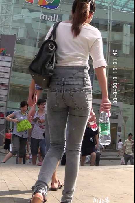 [街拍客视频]jx0103 丰满紧牛翘臀漂亮MM