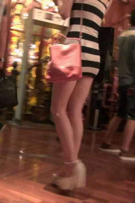 [街拍视频]00099几个诱人的性感少妇