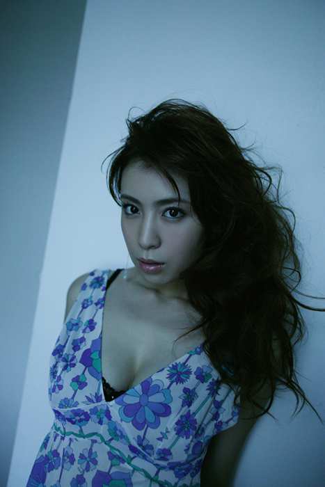 丰乳媚态少妇的诱惑[NS-Eyes性感美女]No.0413 Akiko Hinagata (雏形あきこ)