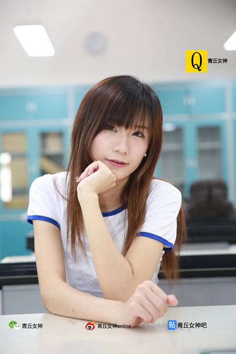 [青丘女神]ID0001 2017.06.11--性感提示：女模小姨子玉乳欲罢不能透明丝袜